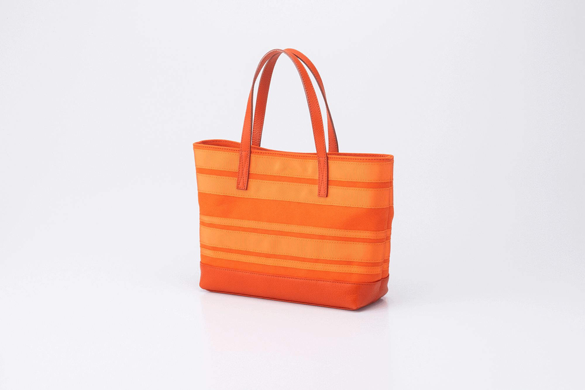 loom_bag_canvas_orange.gif
